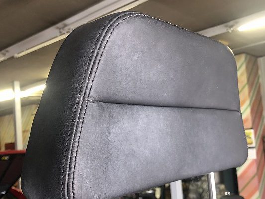 フェラーリ348　シートヘッドレスト　リペア