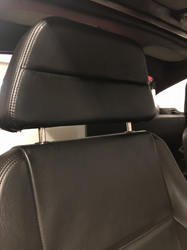 フェラーリ348　ヘッドレスト　リペア後